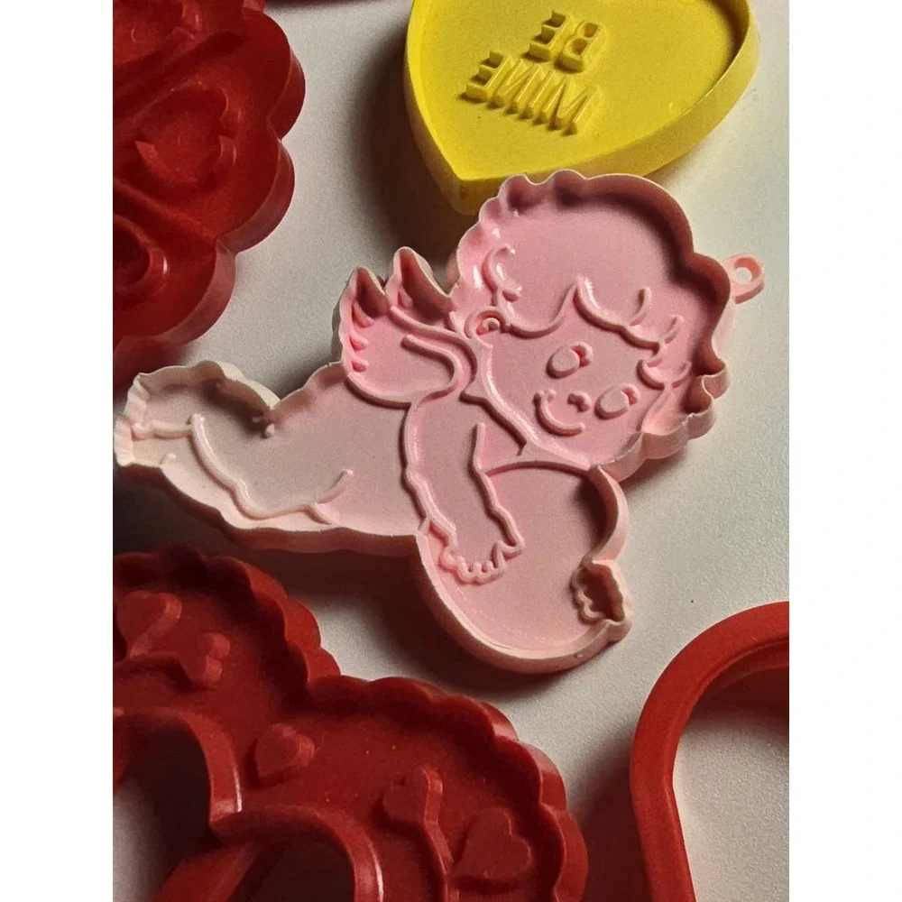 Vintage‎ Valentine's Day Cookie Cutters Mickey Koala Cupid Hearts Set of 14
